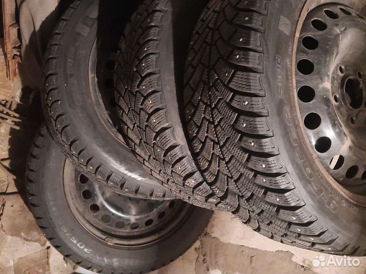 Bfgoodrich G-Force Stud 205/55 R16 94Q