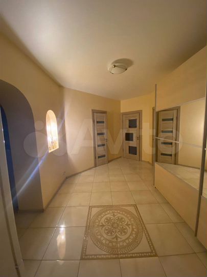 3-к. квартира, 77,5 м², 2/5 эт.