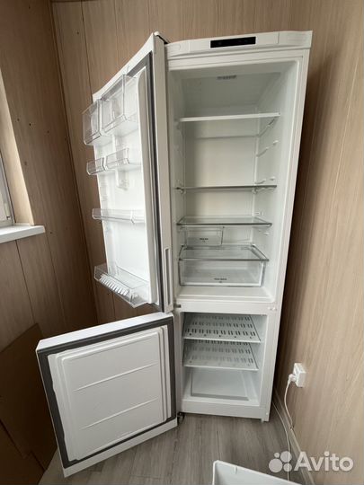 Холодильник hotpoint ariston