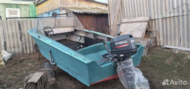 Моторная лодка Прогресс 4