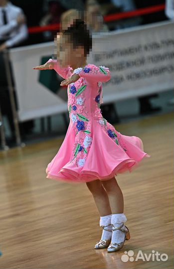 Платье для бальных танцев, рейтинговое платье