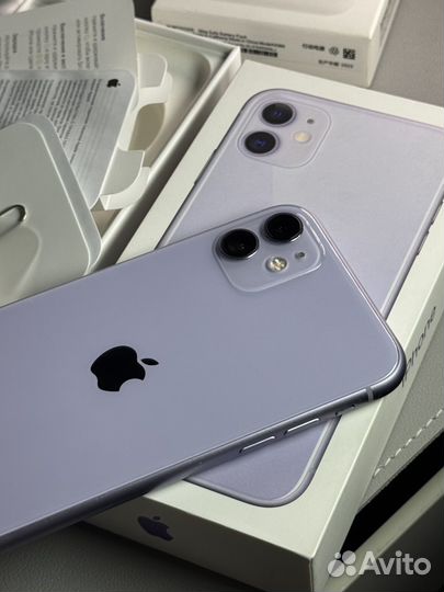 iPhone 11, 64 ГБ