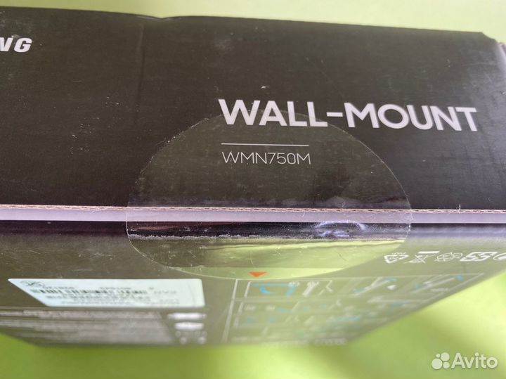 Кронштейн на стену Wall-Mount WMN750M Samsung