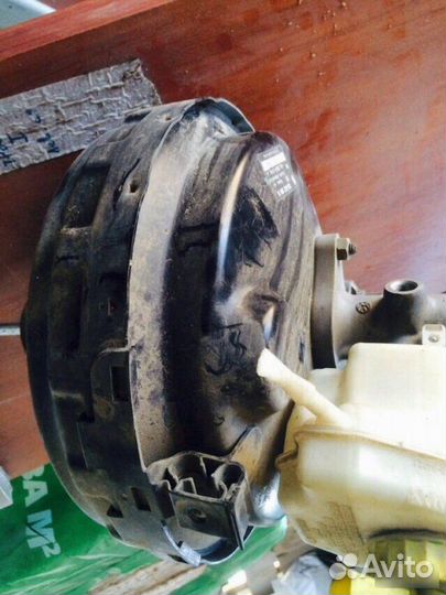 Вакуумный усилитель тормозов Volkswagen Touareg1