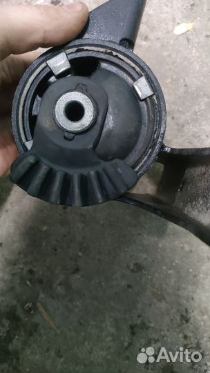 Подушка двигателя Suzuki sx4 jikiu mi29019h