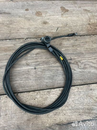 Трос капота Opel Astra GTC 1.4 2012