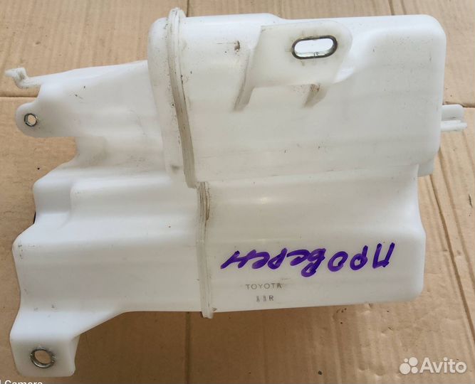 Бачок омывателя Toyota RAV 4 5 A50