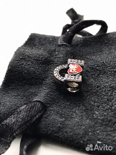 Украшение шарм