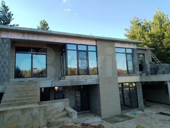 Дом 336 м² на участке 12 сот.