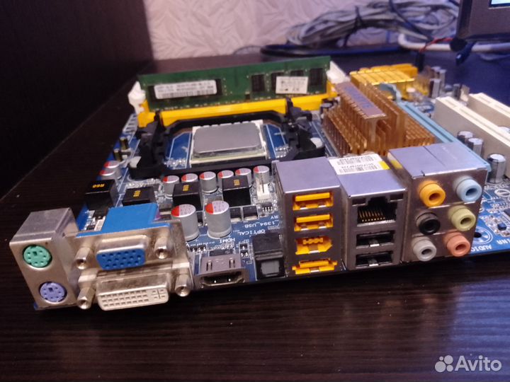 Материнская плата am2 plus