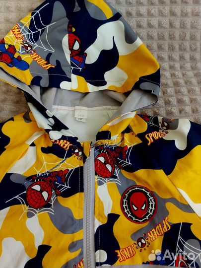 Ветровка для мальчика 104-110 размер