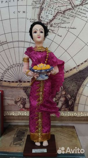 Девушка сувенир из Тайланда