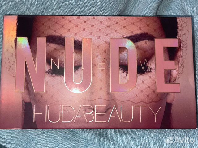 Палетка теней huda beauty купить в Москве | Личные вещи | Авито