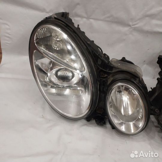 Фары Mercedes W211 Ксенон Комплект