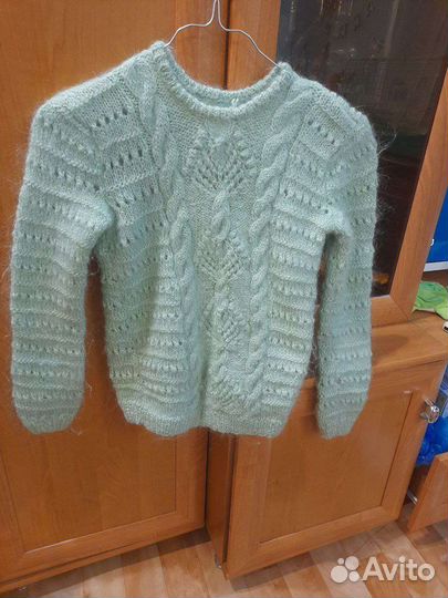 Свитер