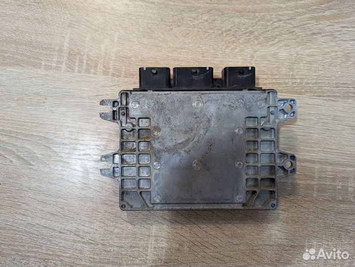 Блок управления двс Nissan note E11 237108Y20A