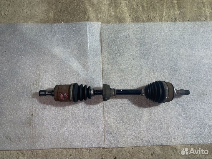 Привод передний левый Honda Civic 8 4D R18A АКПП