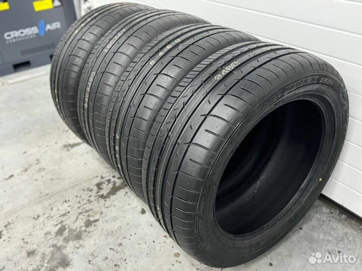 Dunlop SP Sport Maxx 050+ 245/35 R20 и 275/30 R20 97Y