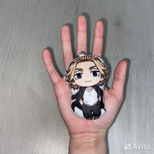 Брелок фигурка аниме токийские мстители
