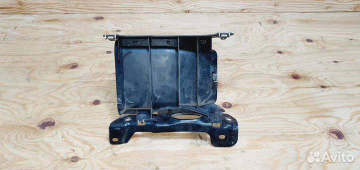 Воздуховод тормозного диска левый BMW E60\61