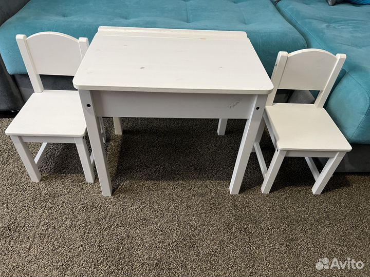 Детский стол и стулья (IKEA)