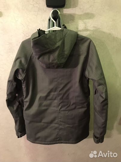 Горнолыжная Куртка и горнолыжные брюки. Комплект