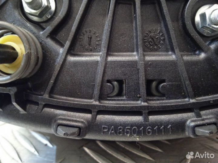 Подушка безопасности водителя Land Rover Discovery