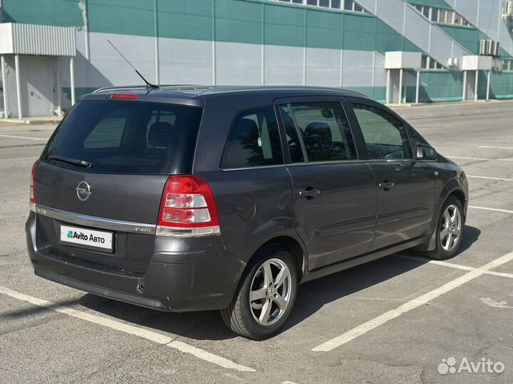 Opel Zafira 1.7 МТ, 2009, 260 000 км