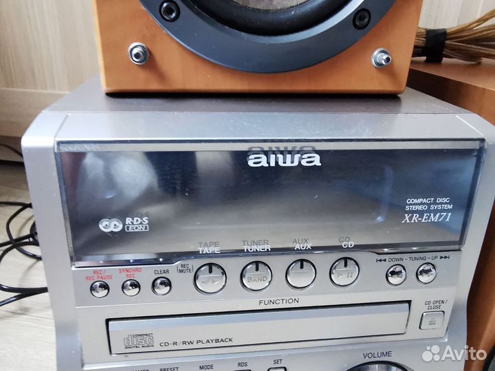 Музыкальный центр aiwa