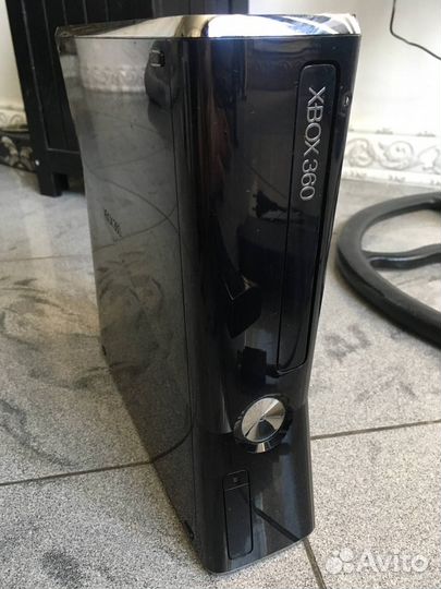 Xbox 360S с kinect (непрошитый)
