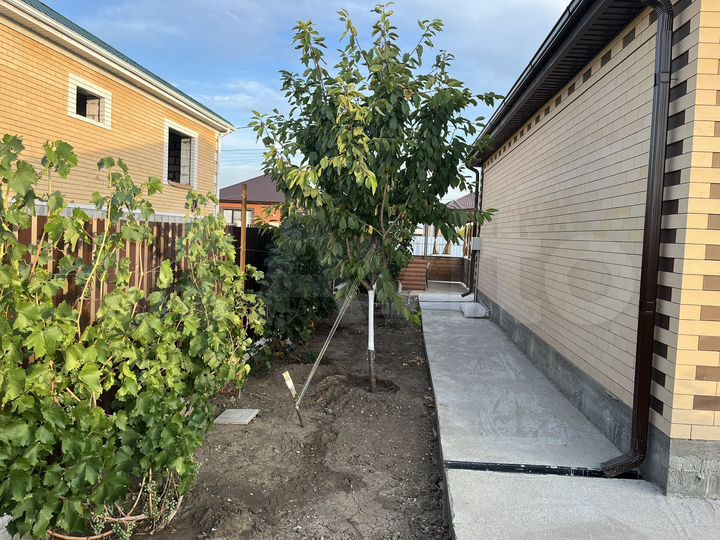 Дом 102,8 м² на участке 6 сот.