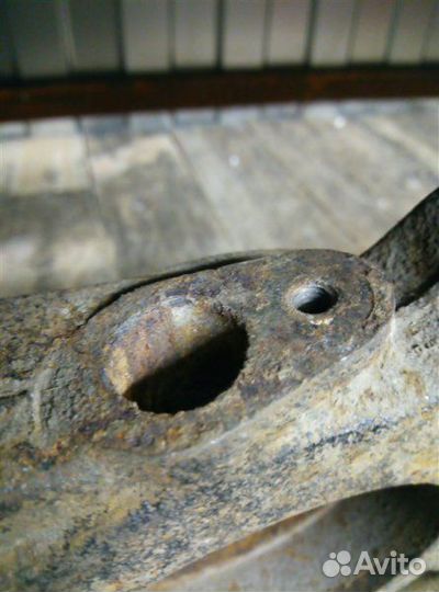 Кулак (цапфа) передний левый Ssang Yong Actyon New