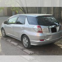 Honda Fit Shuttle 1.5 CVT, 2014, 120 000 км, с пробегом, цена 1 300 000 руб.