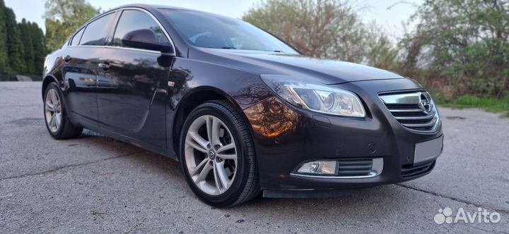 Opel Insignia 2.0 AT, 2012, 195 777 км