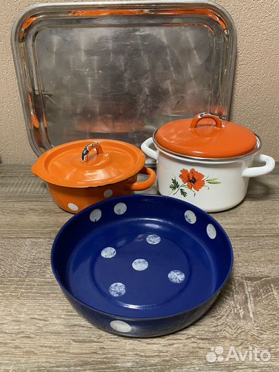 Кастрюли,миска,эмалированные СССР