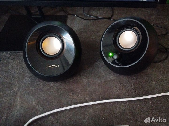 Колонки creative pebble