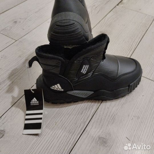 Дутики мужские adidas зимние