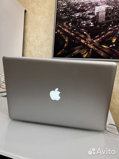 Apple MacBook Pro 17-inch, Late 2011