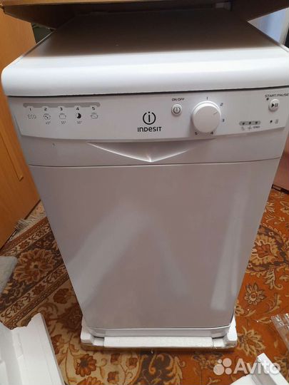 Посудомоечная машина Indesit DSR 15B3 RU