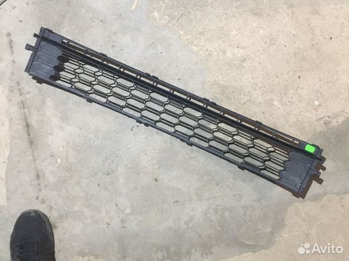 Решетка бампера Skoda Rapid