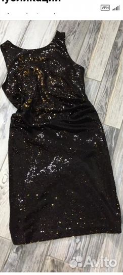 Платья праздничные