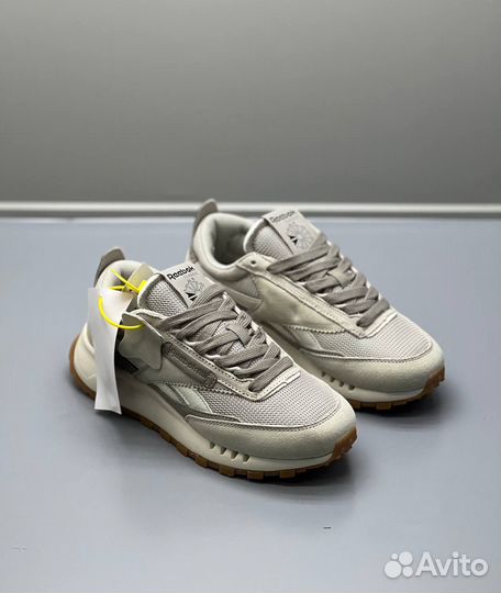 Кроссовки reebok classic женские