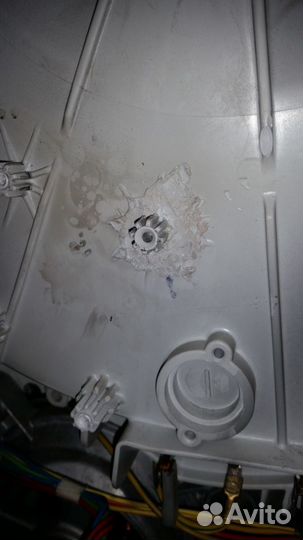 Ремонт Холодильников с выездом пробит фрион