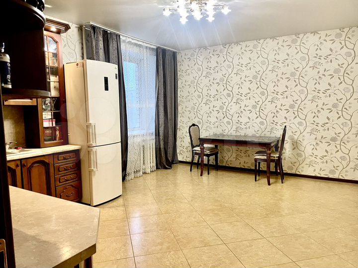 3-к. квартира, 105 м², 5/9 эт.