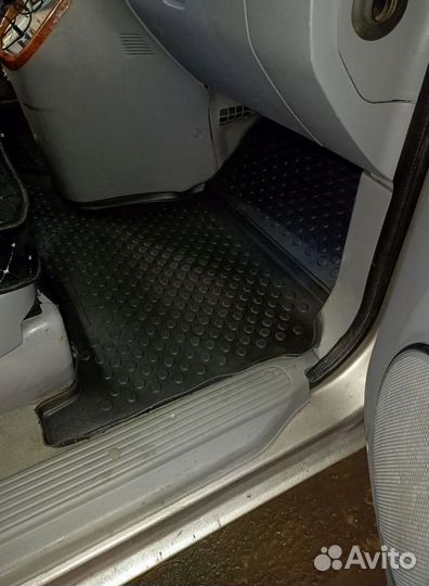 Коврики KIA Carnival 1998-2006