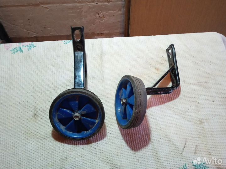 Колёсики боковые