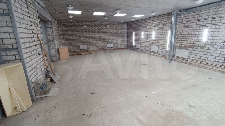 Гараж, > 30 м²