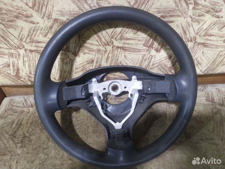 Peugeot 107 руль