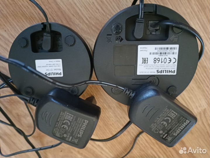 Телефон Philips D130 DUO