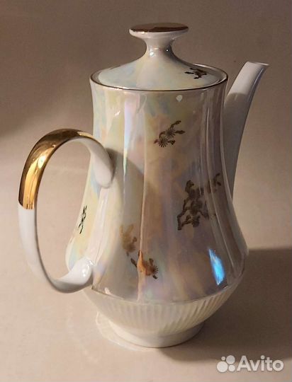 Фарфоровый чайник кофейник новый